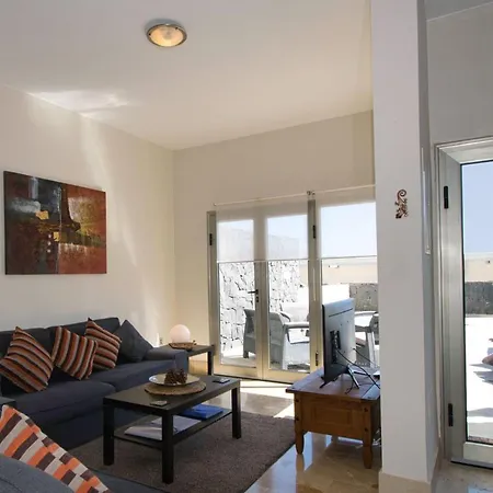 Sun Bay Villas, Lovely 3 Bed With Private Pool & Sea Views 빌라 *