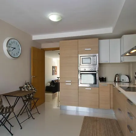 Sun Bay Villas, Lovely 3 Bed With Private Pool & Sea Views 圣米格尔德阿沃纳
